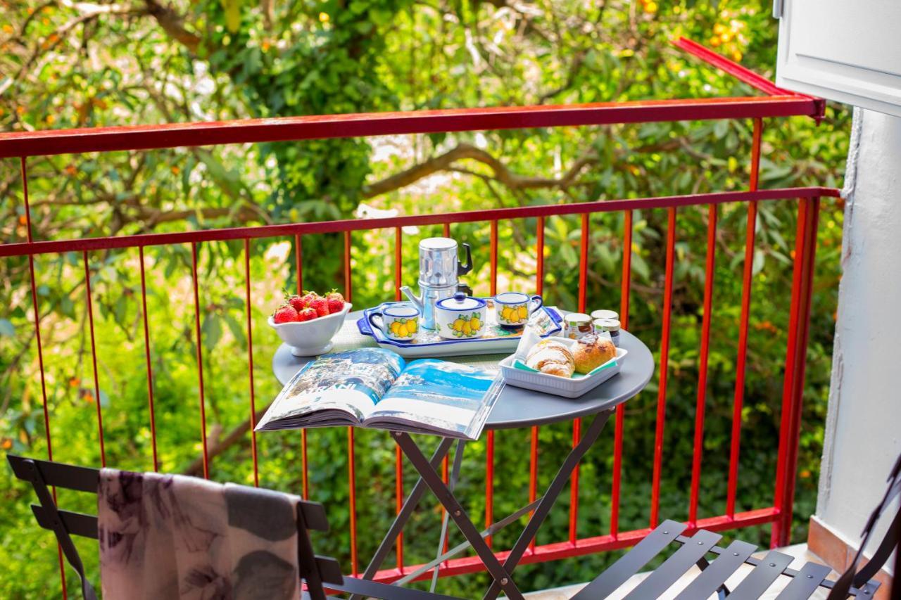 Torna A Surriento Couette-café Sorrente